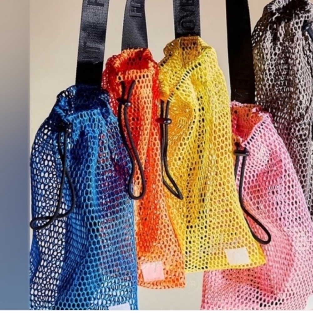 FREE PEOPLE MOVEMENT Mesh Sling Bag| NWOT| Color : yellow